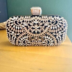 Black & Gold Rhinestone Evening Clutch – NWT ✨